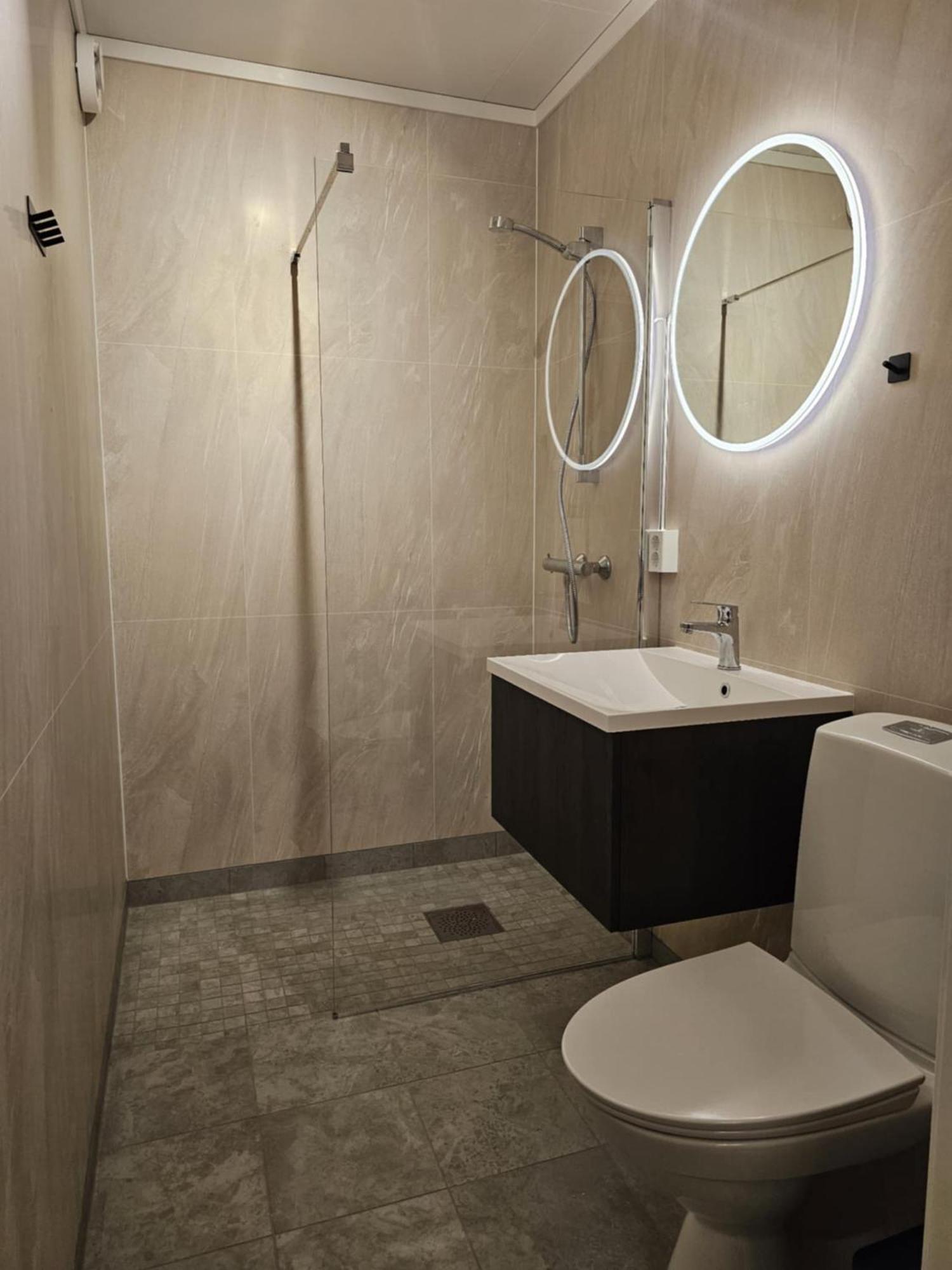 Supercentral City Apartment Eik トロムソ エクステリア 写真