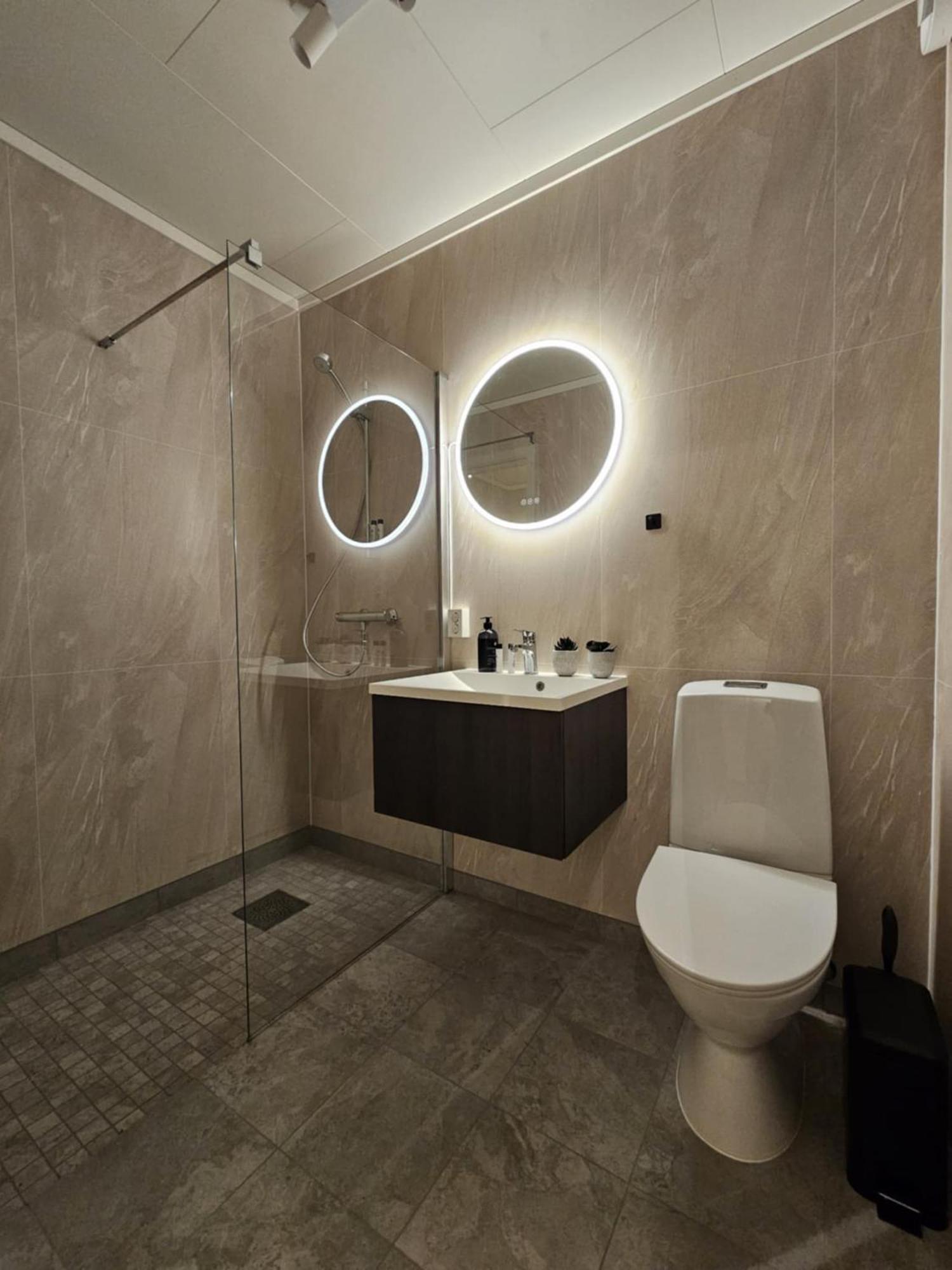 Supercentral City Apartment Eik トロムソ エクステリア 写真