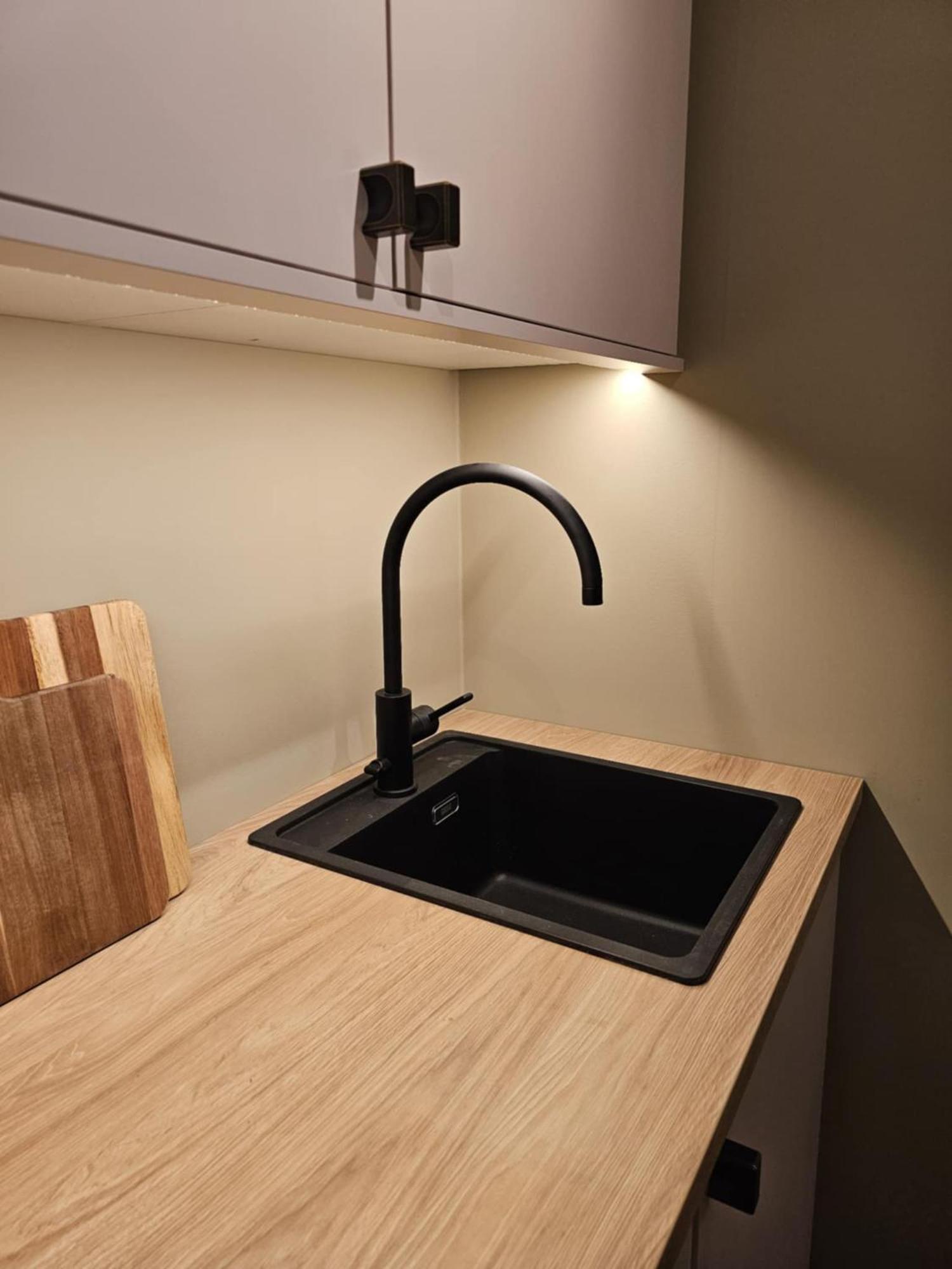 Supercentral City Apartment Eik トロムソ エクステリア 写真